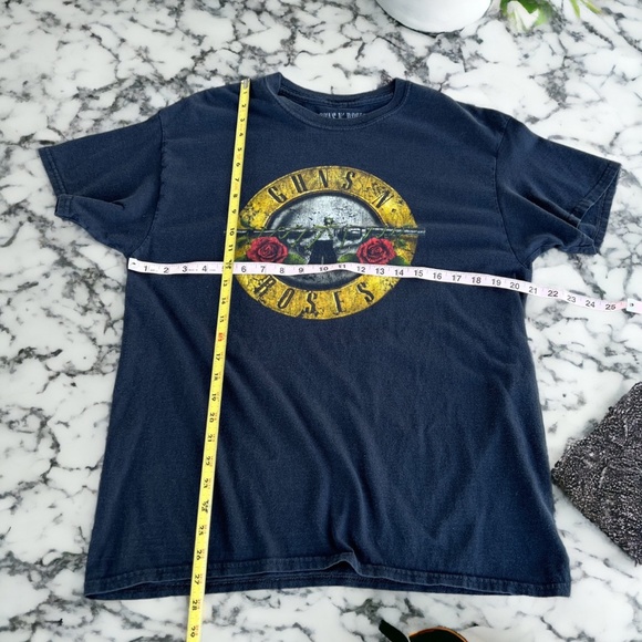 Guns N' Roses Black Short Sleeve T-Shirt Size Medium - Picture 2 of 8